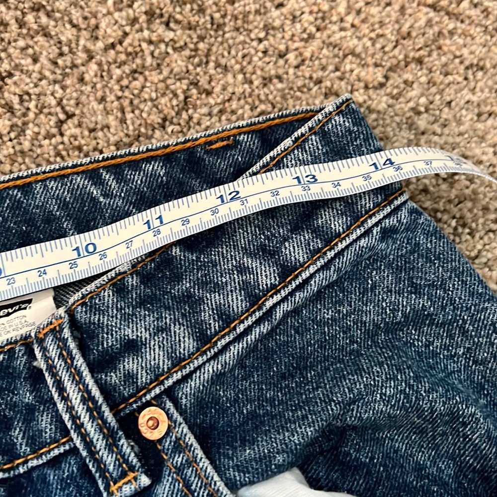 Levis 560 loose fit tapered leg